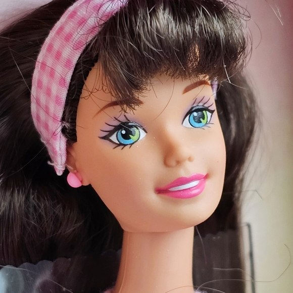 NEW Barbie Special Edition Avon Exclusive 1996 Spring Petals Colorful Doll - Picture 7 of 16